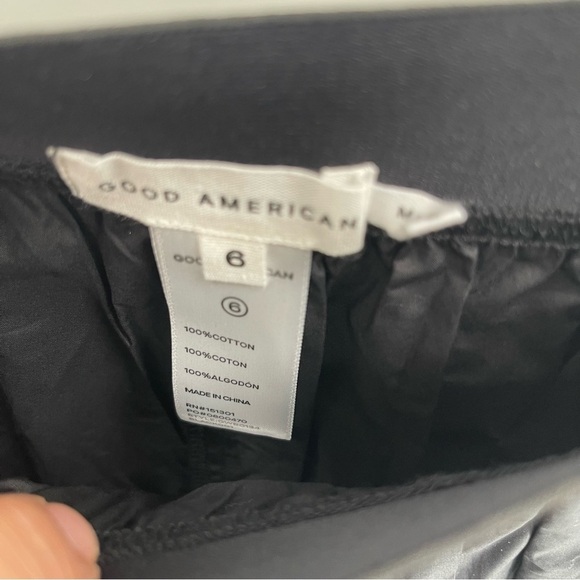 Good American Size 3X (6) Coated Cotton Poplin Shorts Black Elastic Waist - Picture 4 of 7